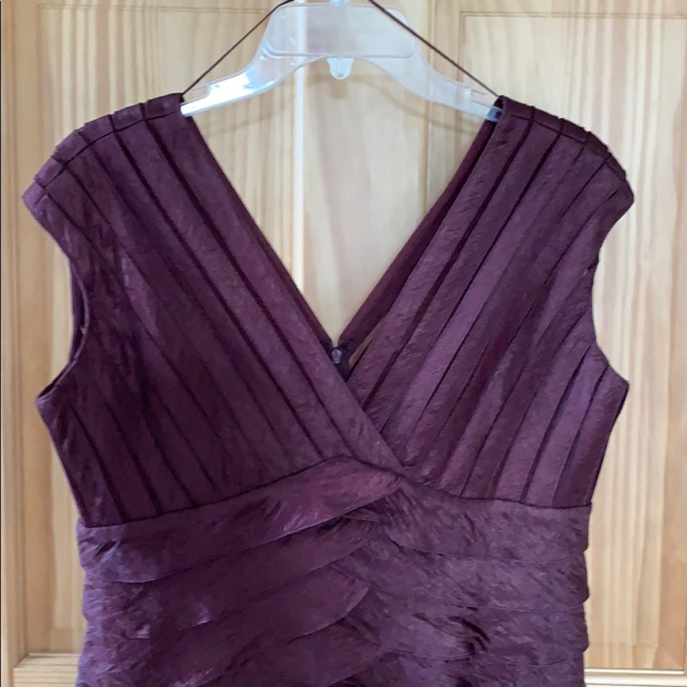 Dress - Picture 4 of 10